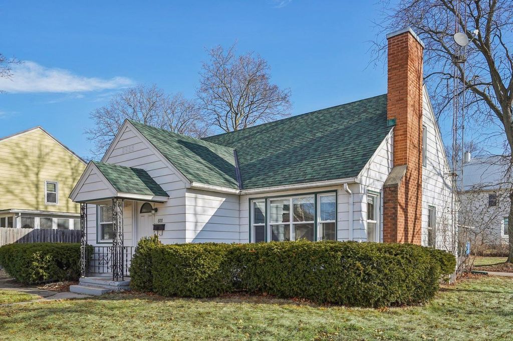 Photo of 800 Broadway STREET, Baraboo, WI 53913 (MLS # 2013963)