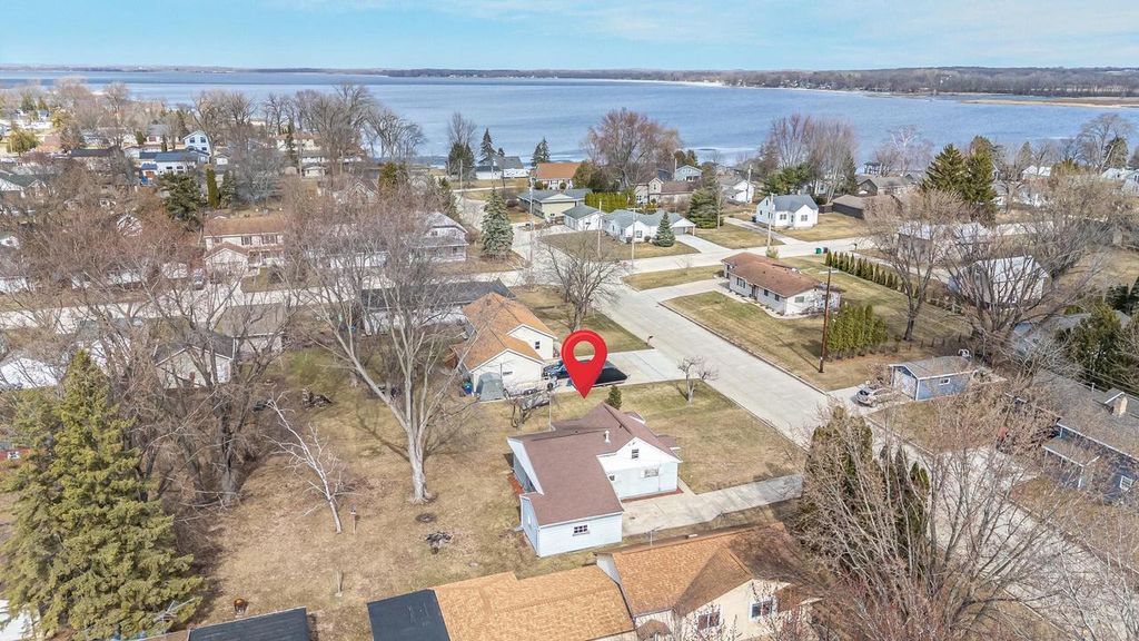 Photo of 210 N 6th STREET, Winneconne, WI 54986 (MLS # 50322039)