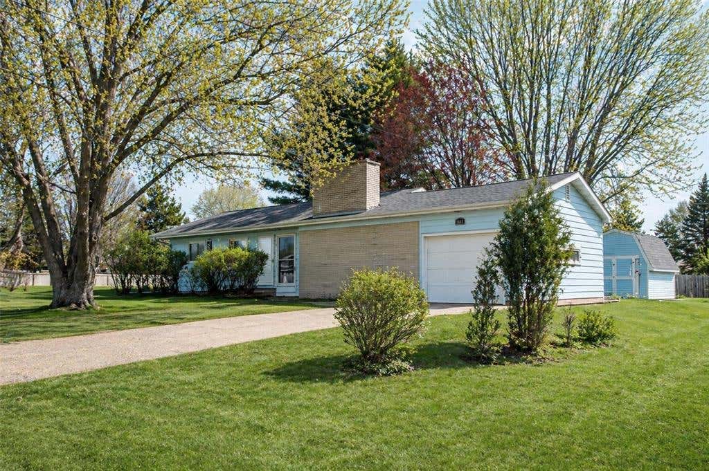 Photo of 1611 Dorret ROAD, Eau Claire, WI 54703 (MLS # 1600569)