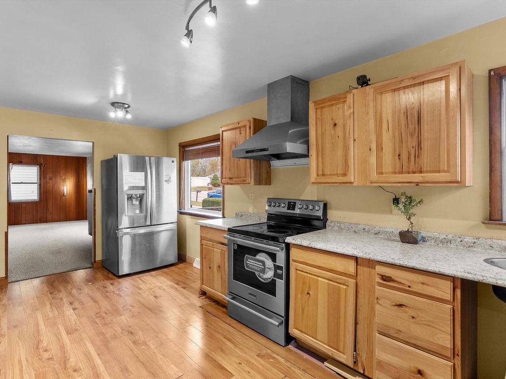 Photo of 2118 S 14th STREET, Manitowoc, WI 54220 (MLS # 1940506)