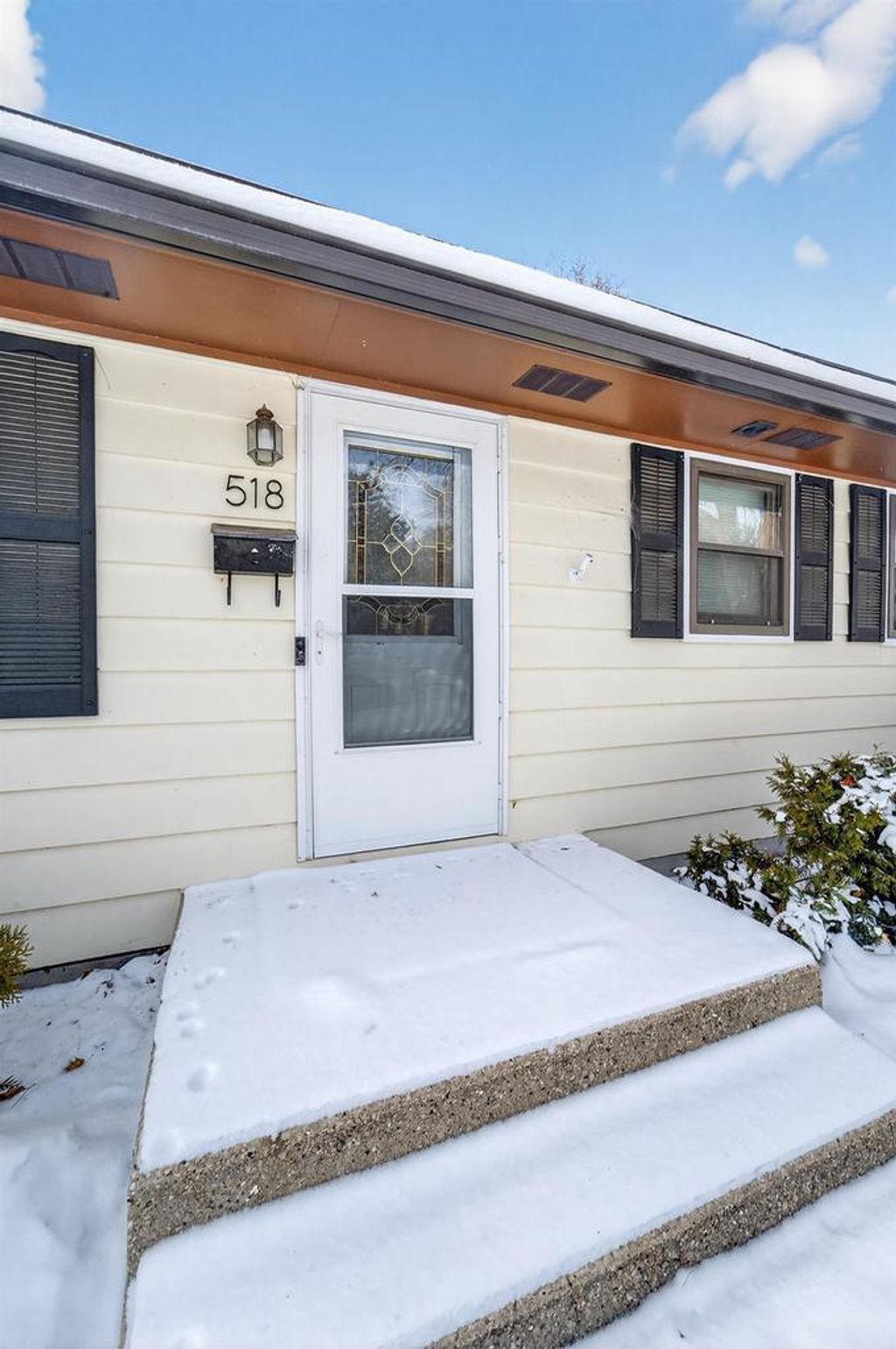 Photo of 518 Bowman AVENUE, Madison, WI 53716 (MLS # 2014918)