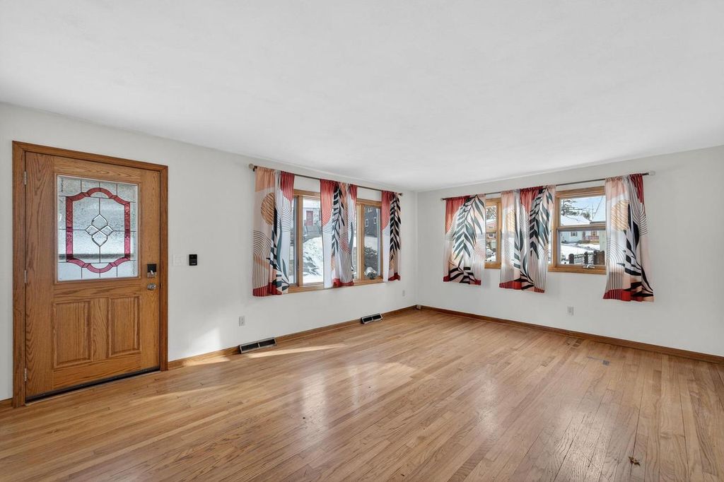 Photo of 518 Bowman AVENUE, Madison, WI 53716 (MLS # 2014918)