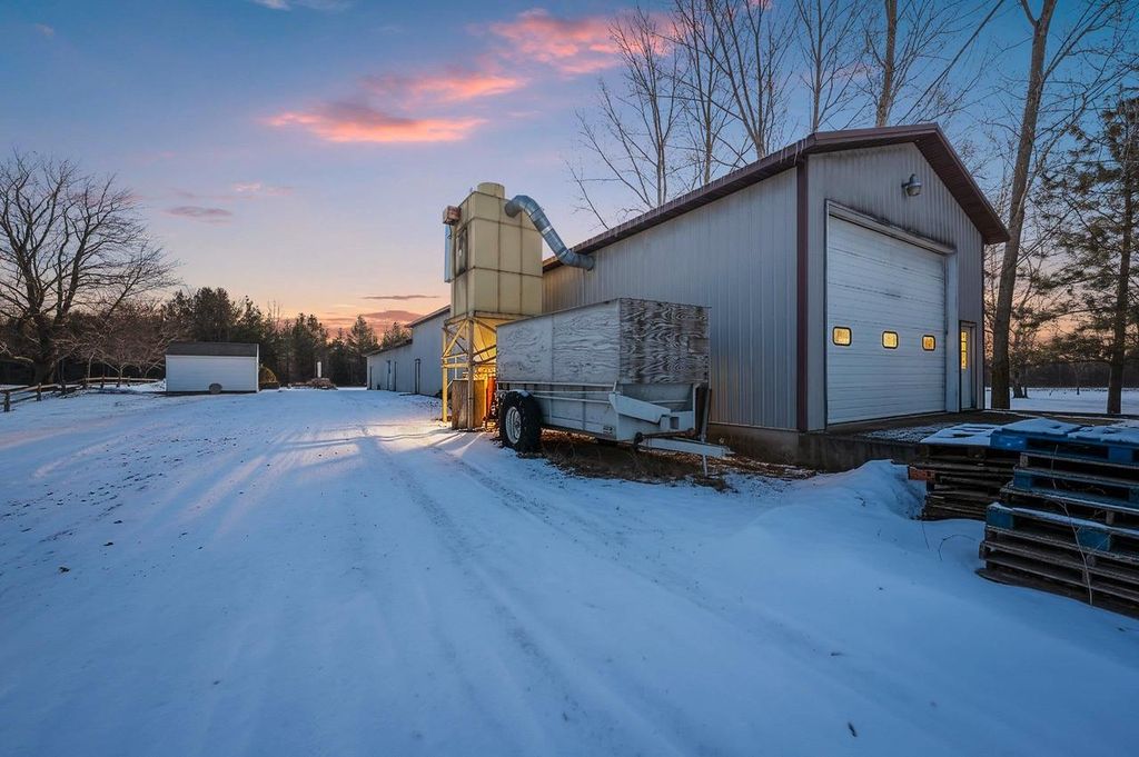 Photo of 8115 Old 141 ROAD, Lena, WI 54139 (MLS # 50320821)