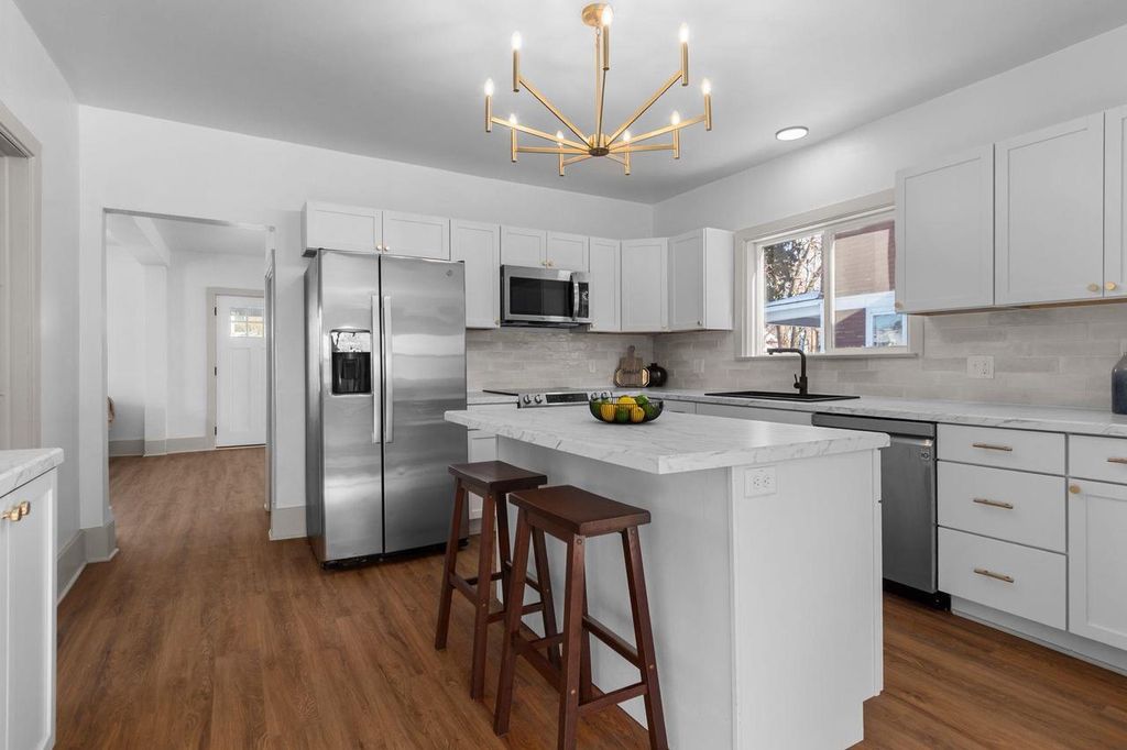 Photo of 416 Adams STREET, Neenah, WI 54956 (MLS # 50318927)