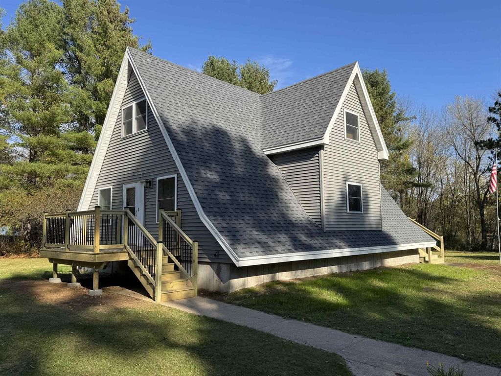 Photo of N6698 State Highway 180, Marinette, WI 54143 (MLS # 50322501)