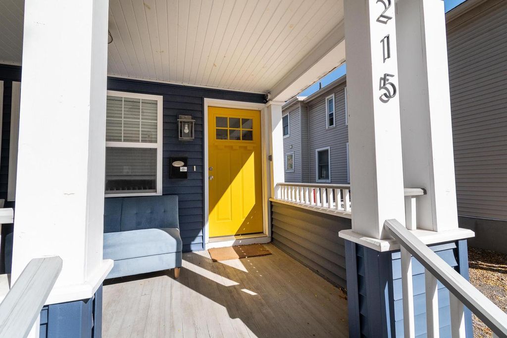 Photo of 1425 S Washburn STREET, Oshkosh, WI 54904 (MLS # 1945755)