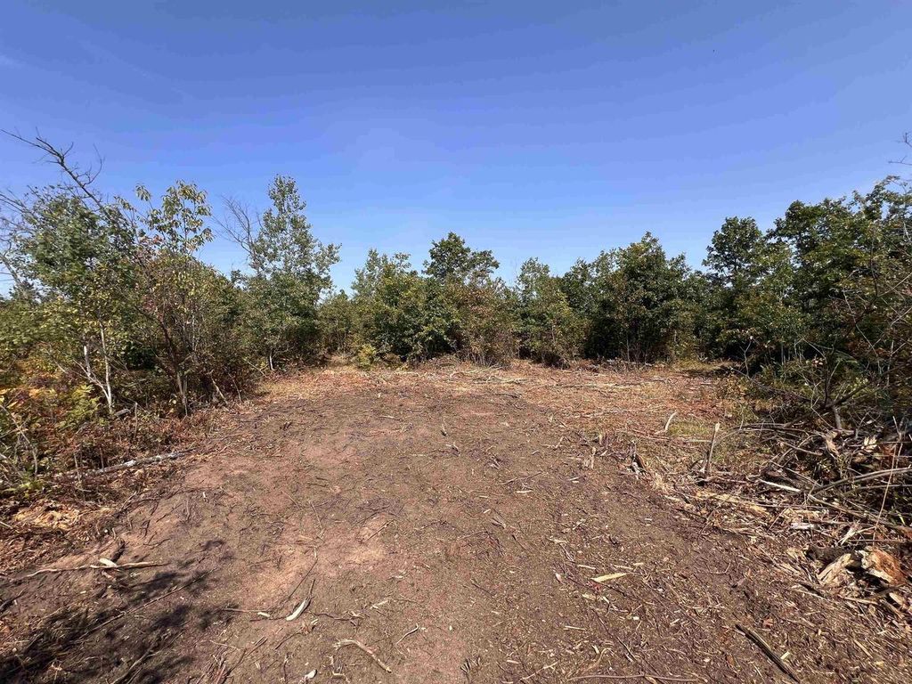 Photo of Parkway ROAD, Crivitz, WI 54114 (MLS # 50314759)