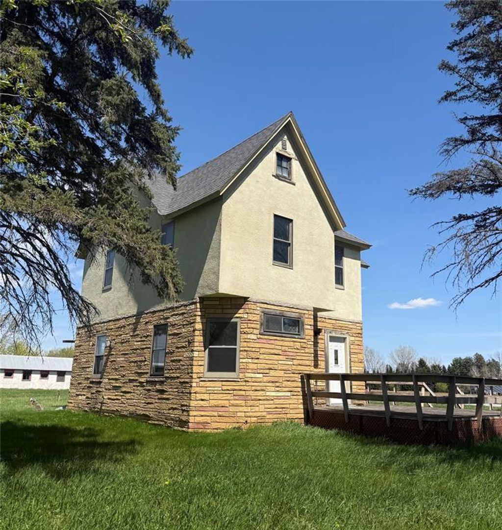 Photo of 7544 Curvue ROAD, Eau Claire, WI 54703 (MLS # 1597404)