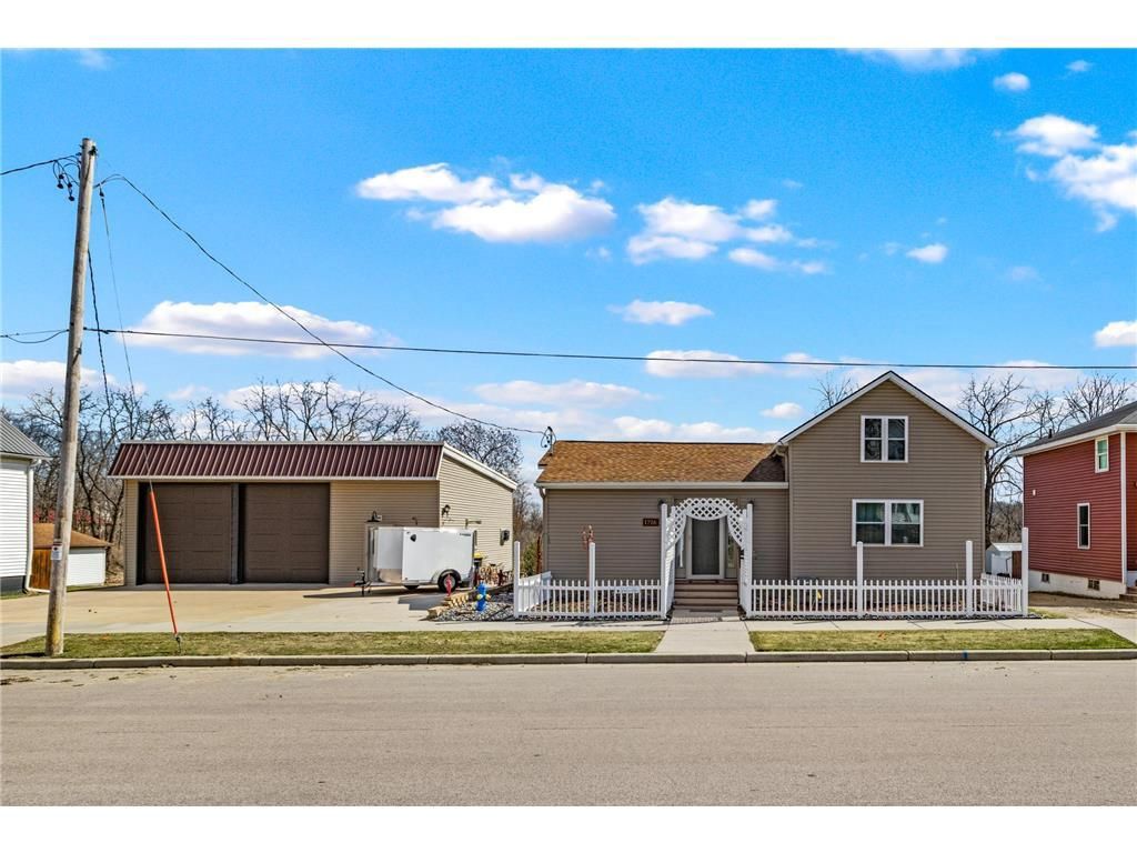 Photo of 1716 Kilbourn AVENUE, Tomah, WI 54660 (MLS # 7043374)