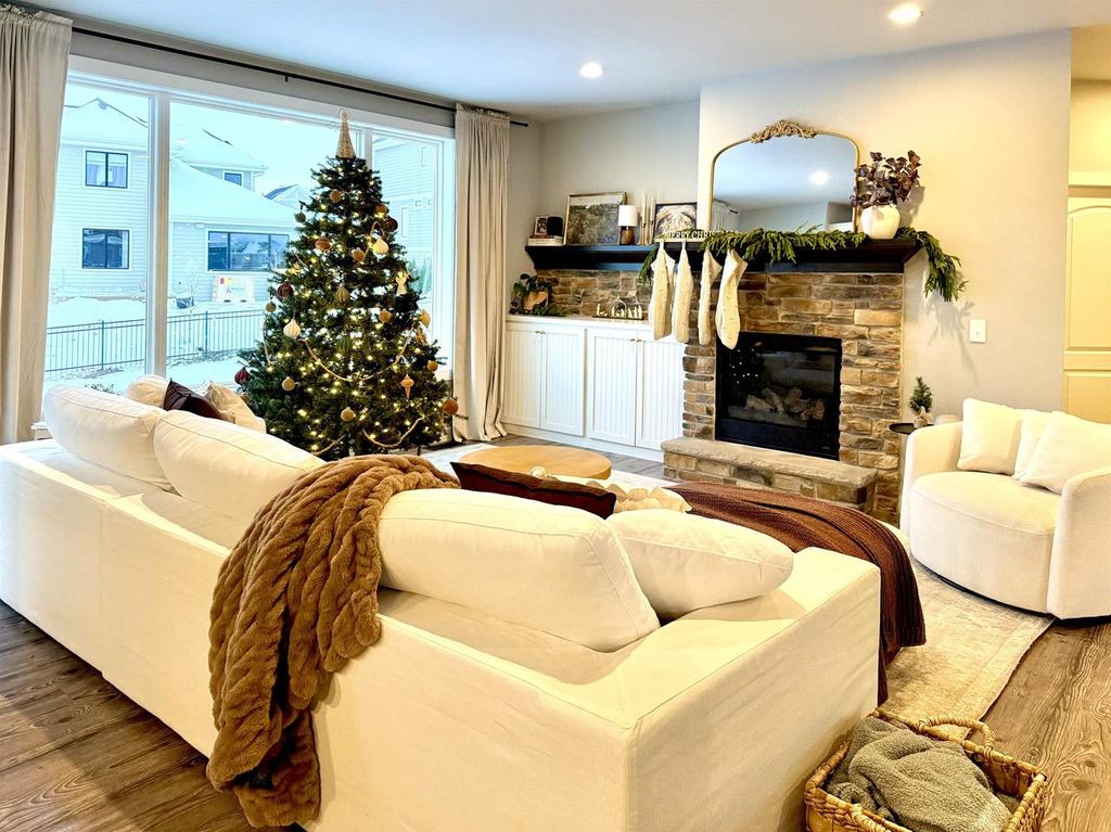 Photo of 150 Jwana CIRCLE, Oregon, WI 53575 (MLS # 2013382)