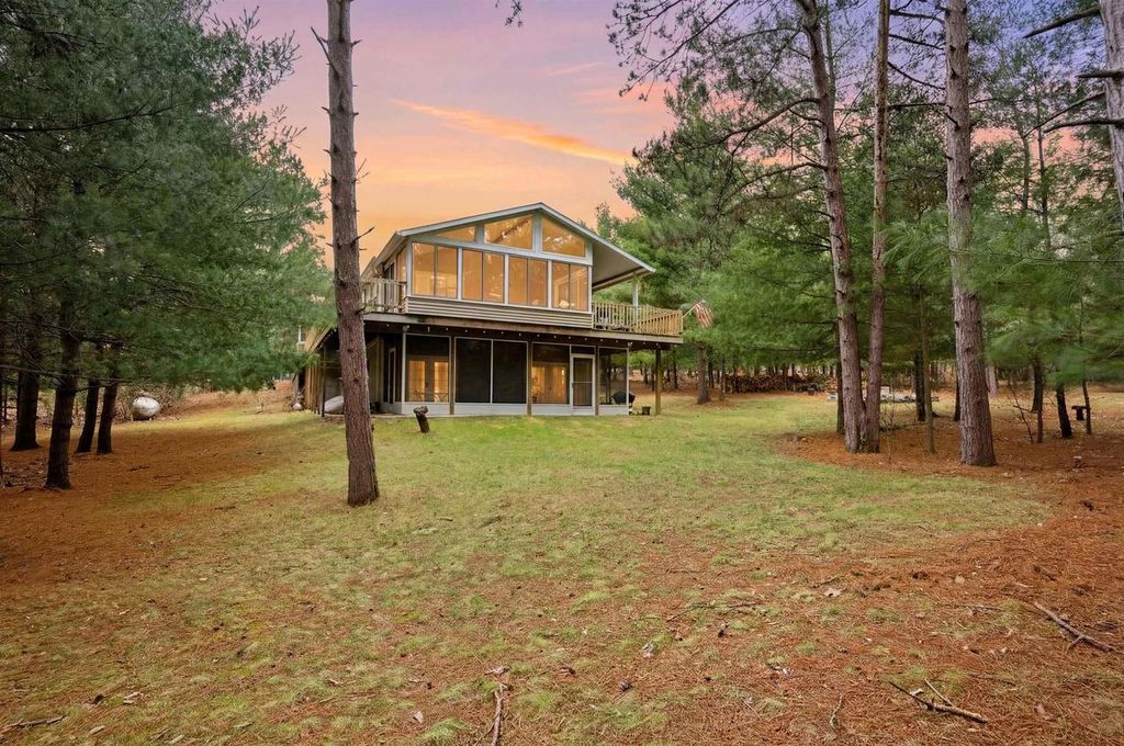 Photo of 1008 Gem AVENUE, Wisconsin Dells, WI 53965 (MLS # 2018782)