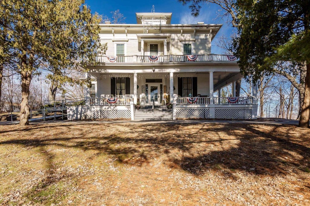 Photo of 2200 W Memorial DRIVE, Janesville, WI 53548 (MLS # 2025243)