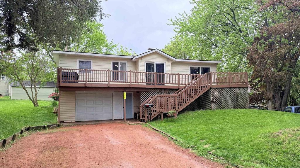 Photo of 114 N 9th AVENUE, Wausau, WI 54401 (MLS # 22602147)