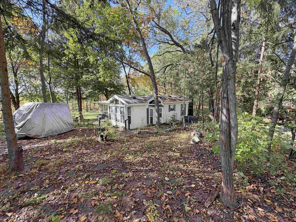 Photo of 455 Aspen DRIVE, Edgerton, WI 53534 (MLS # 2034658)