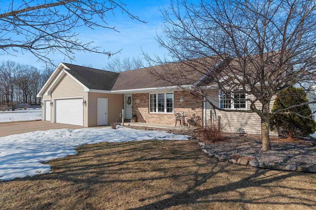 Photo of 424 Polczinski CIRCLE, Oconto Falls, WI 54154 (MLS # 50323022)