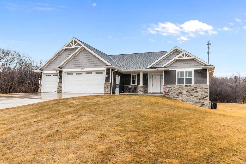 Photo of 1763 Swiss Alps COURT, Greenleaf, WI 54126 (MLS # 50322350)