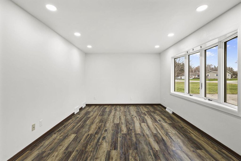 Photo of 2610 Gladeview ROAD, Cottage Grove, WI 53527 (MLS # 2013022)