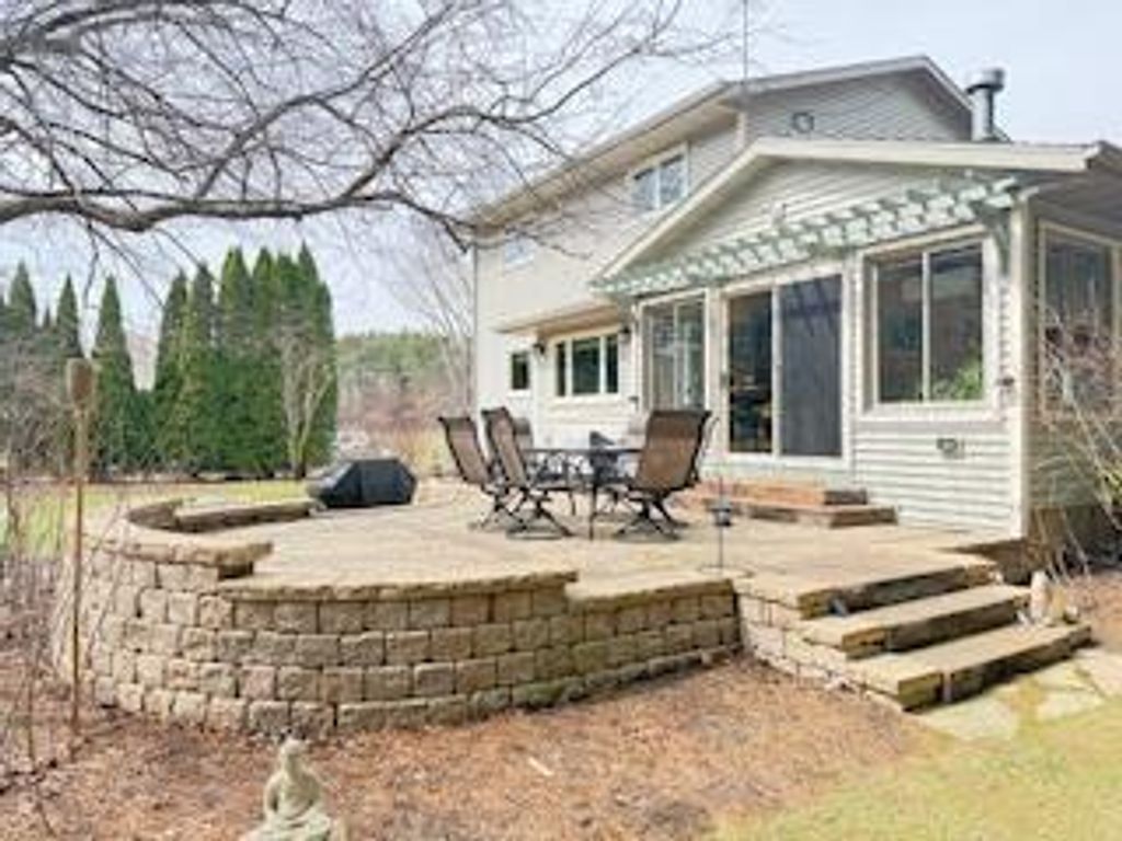 Photo of E10471 Pine CIRCLE, Prairie Du Sac, WI 53578 (MLS # 2018747)