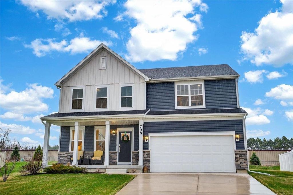 Photo of 708 Narvik CIRCLE, Stoughton, WI 53589 (MLS # 2019638)