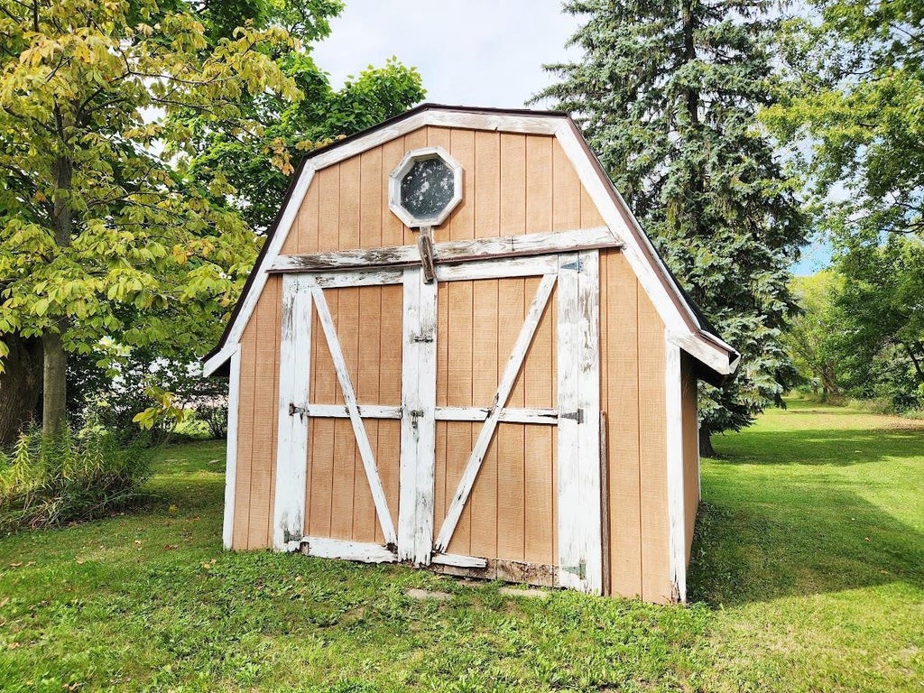 Photo of W6293 Northwestern AVENUE, Fond Du Lac, WI 54937 (MLS # 50332794)