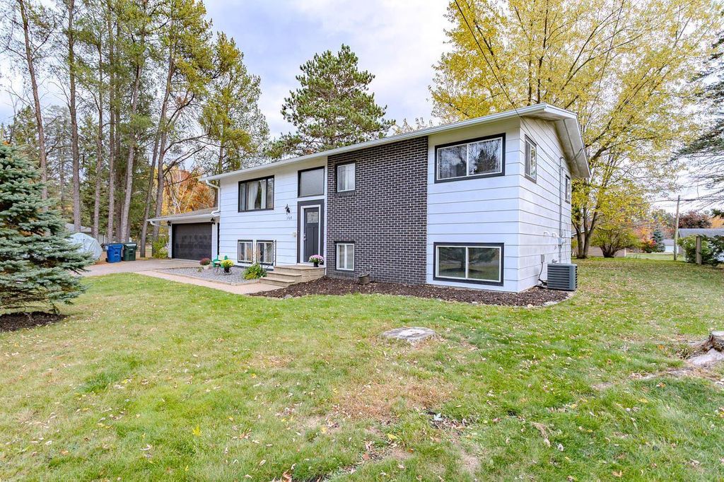 Photo of 1509 Woodward AVENUE, Rothschild, WI 54474 (MLS # 22505110)