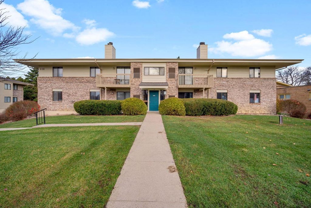 Photo of 116 E Freistadt ROAD #F, Thiensville, WI 53092 (MLS # 1944156)