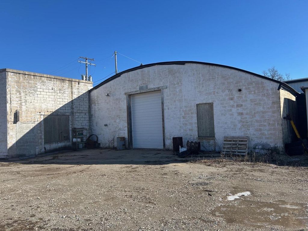 Photo of 205 2nd AVENUE, Pulaski, WI 54162 (MLS # 50322212)