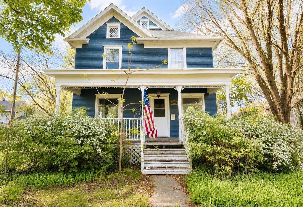 Photo of 925 Portland AVENUE, Beloit, WI 53511 (MLS # 2023445)