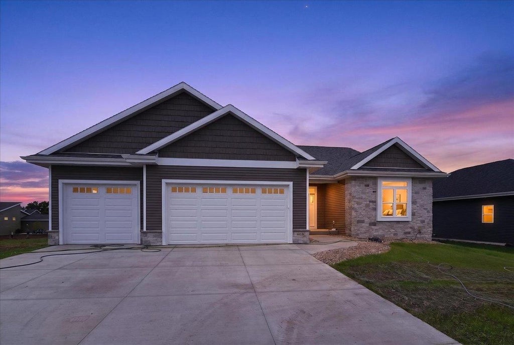 Photo of 4074 Whistle Rock CIRCLE, Deforest, WI 53532 (MLS # 2028868)