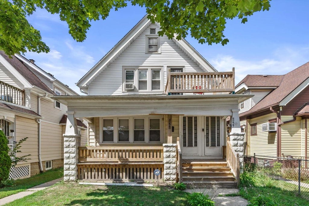 Photo of 4225 N 26th STREET #4227, Milwaukee, WI 53209 (MLS # 1978706)