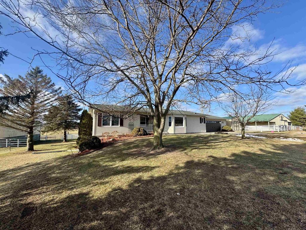 Photo of 28632 County Hwy BA, Richland Center, WI 53581 (MLS # 2014652)