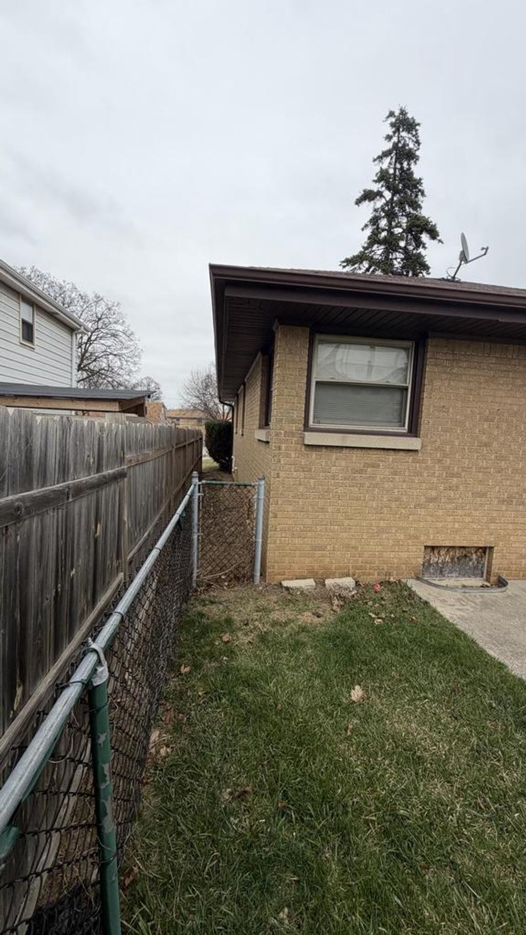 Photo of 7471 W Beckett AVENUE, Milwaukee, WI 53216 (MLS # 1959027)
