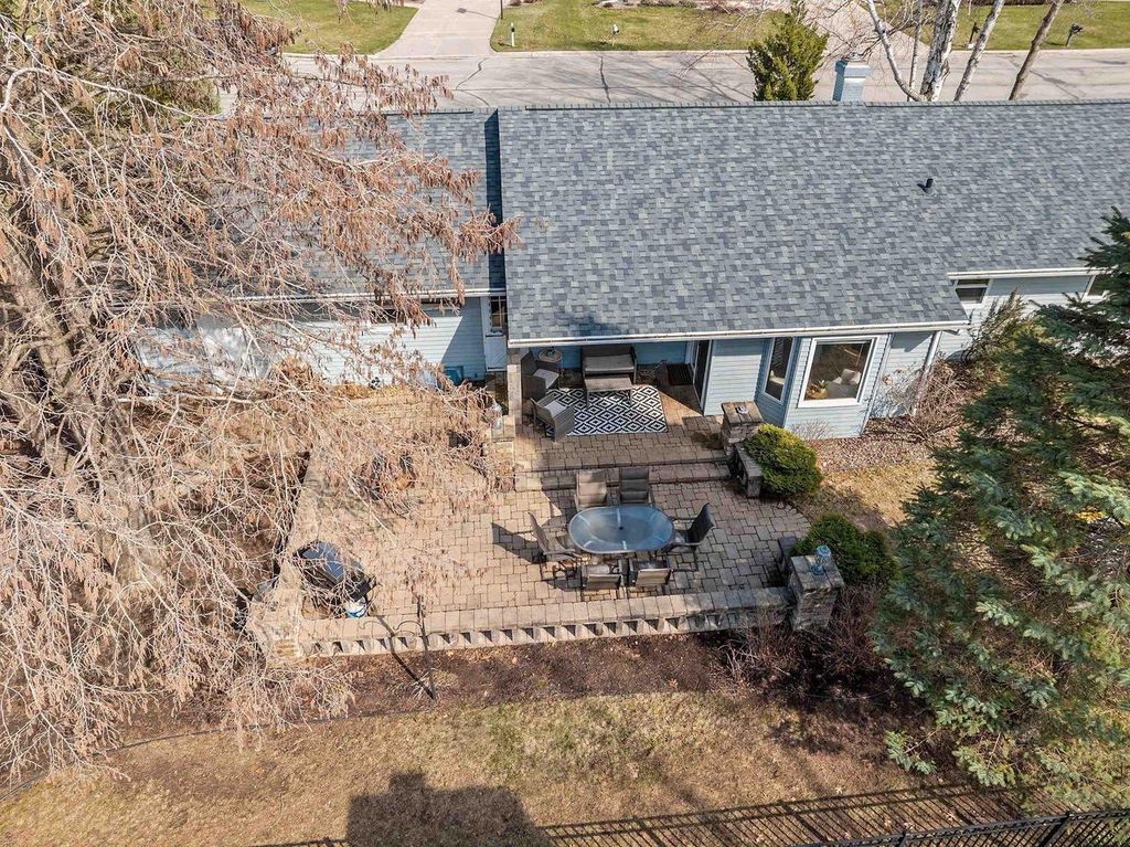 Photo of 2130 King James DRIVE, Green Bay, WI 54304 (MLS # 50323631)
