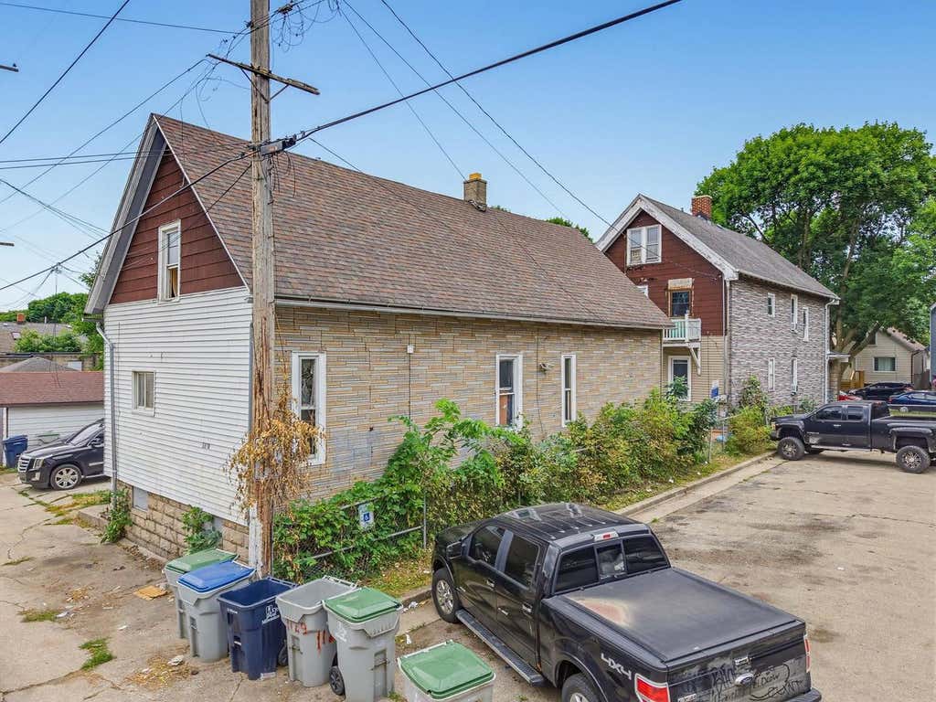 Photo of 1108 S 20th STREET, Milwaukee, WI 53204 (MLS # 2029288)
