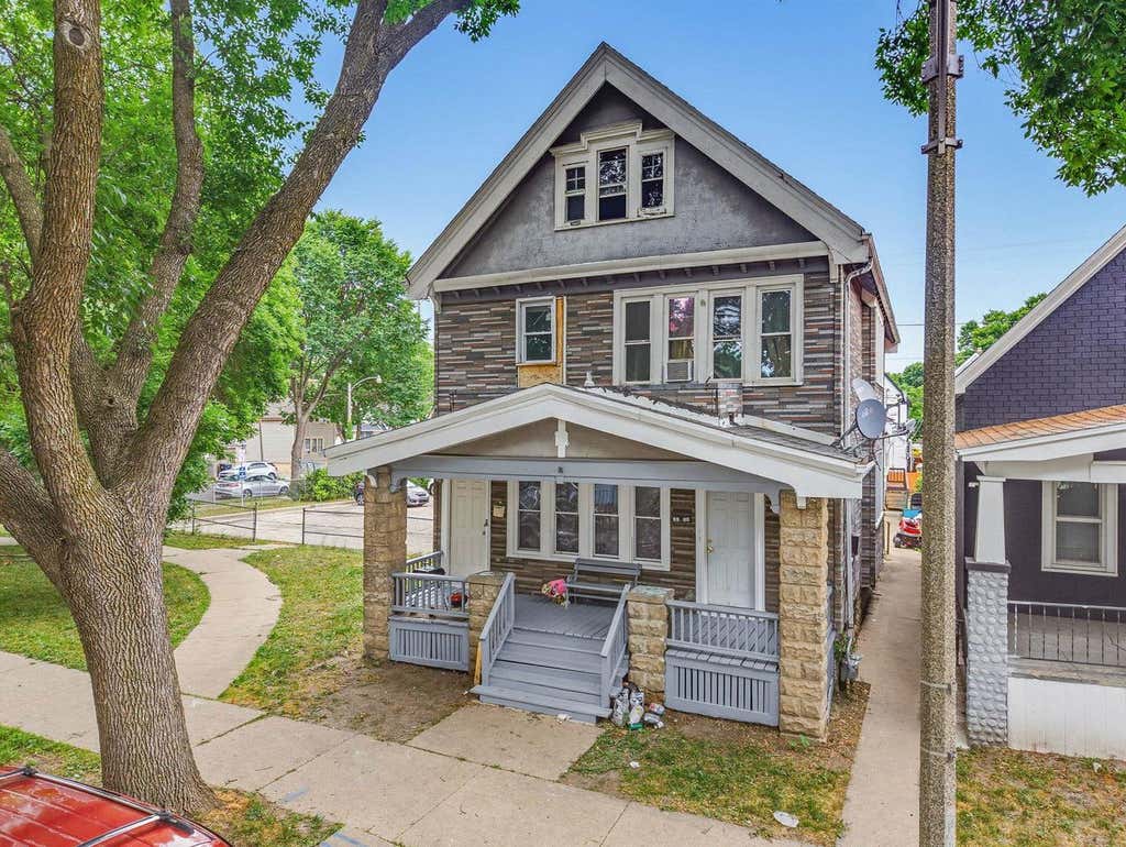 Photo of 1108 S 20th STREET, Milwaukee, WI 53204 (MLS # 2029288)