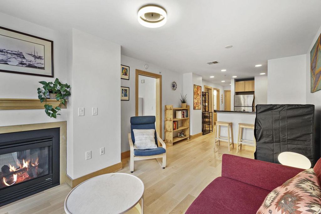 Photo of 333 W Mifflin STREET #2090, Madison, WI 53703 (MLS # 2021324)