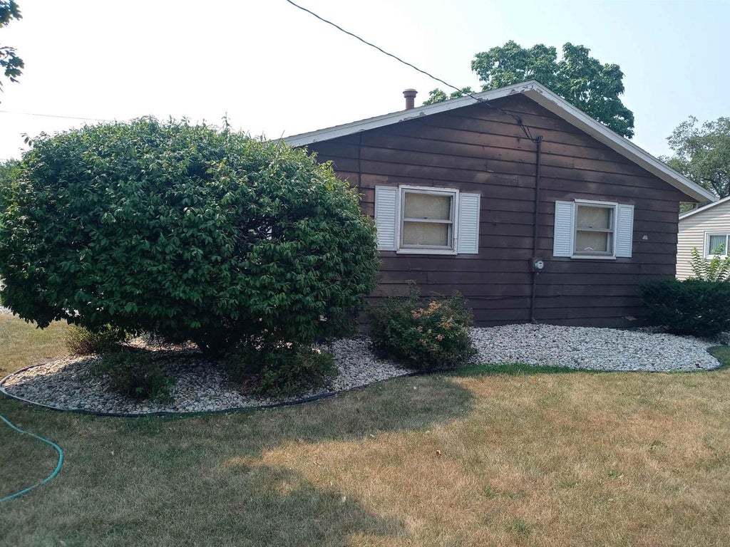 Photo of 1019 Eddy STREET, Beloit, WI 53511 (MLS # 2029501)
