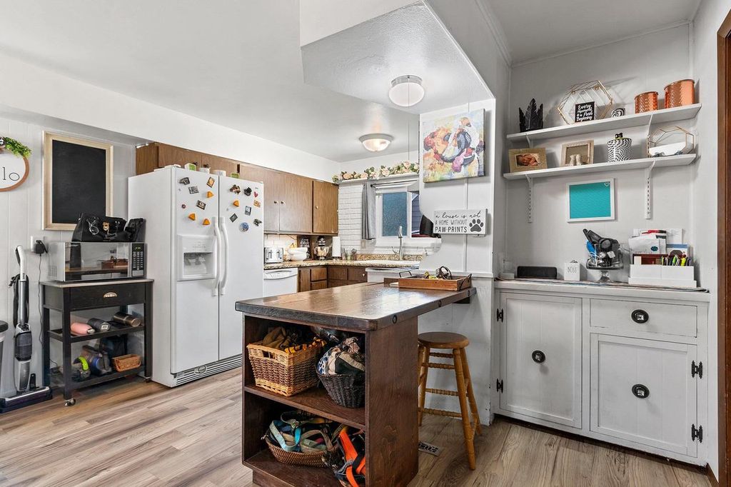 Photo of 870 Waverly PLACE, Green Bay, WI 54304 (MLS # 2018348)