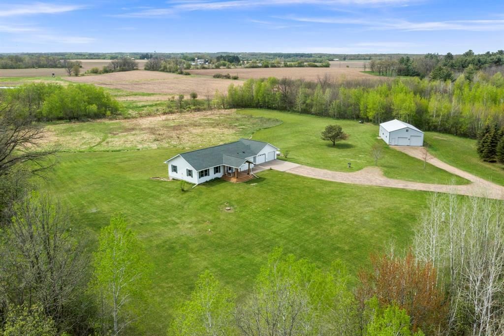 Photo of 209 30th STREET, Clear Lake, WI 54005 (MLS # 1601207)