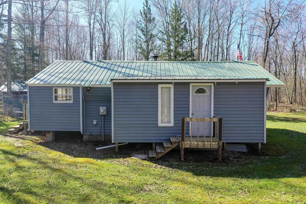 Photo of N8878 Blue Moon LANE, Westboro, WI 54490 (MLS # 22504821)