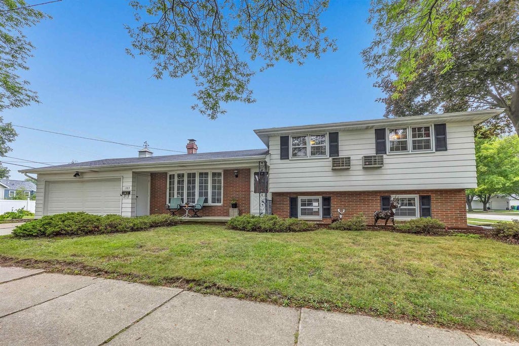 Photo of 1383 Minahan STREET, Green Bay, WI 54304 (MLS # 50331010)