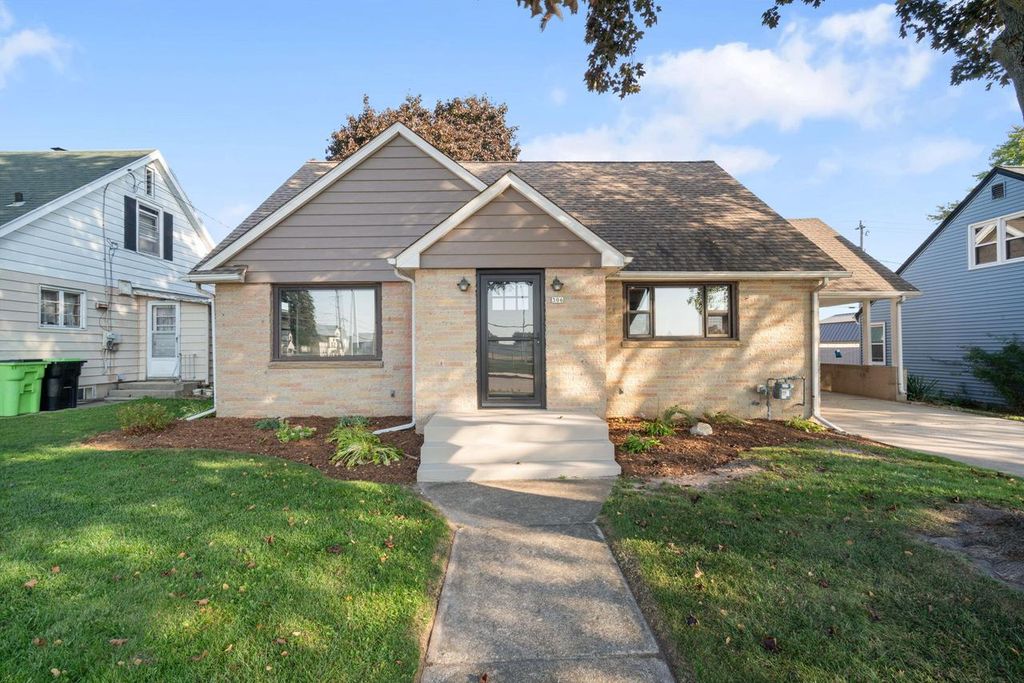 Photo of 306 3rd STREET, Kewaskum, WI 53040 (MLS # 1938071)