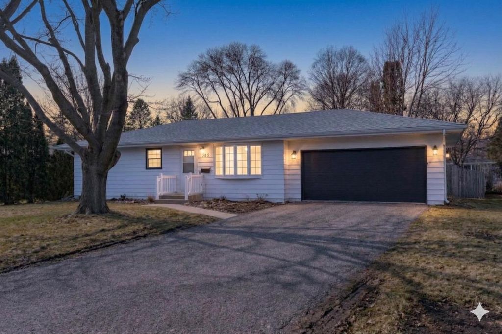 Photo of 585 N Perry PARKWAY, Oregon, WI 53575 (MLS # 2018656)