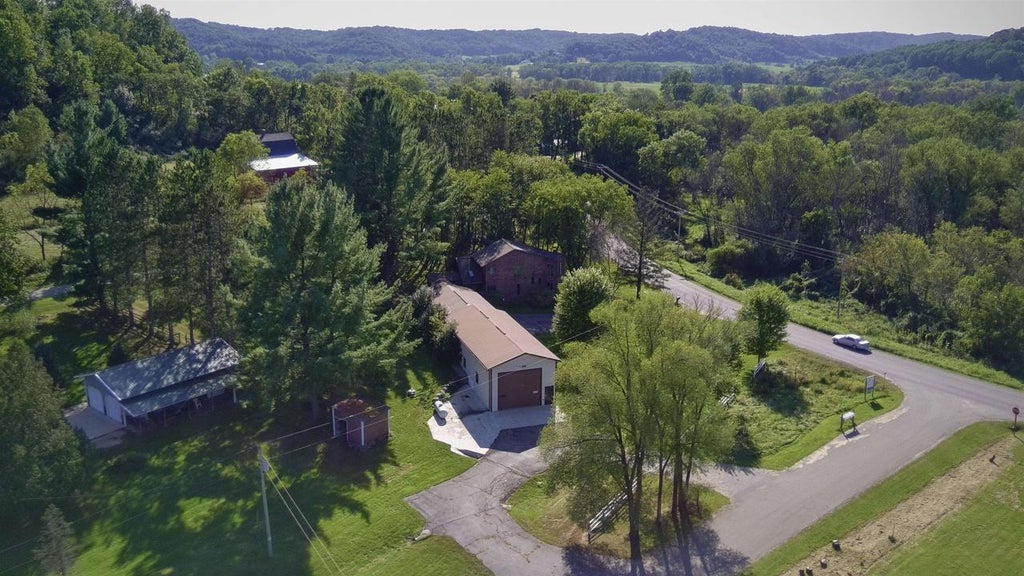 Photo of 22445 County Hwy Sr, Richland Center, WI 53581 (MLS # 2031260)