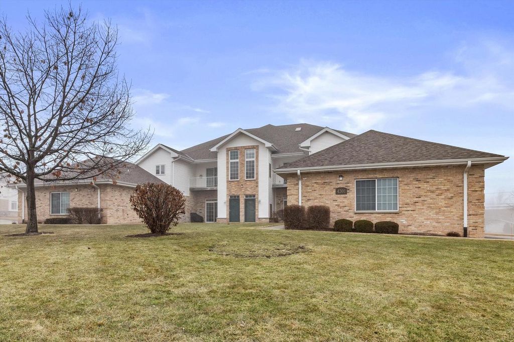 Photo of 4301 Taylor HARBOR EAST HARBOR E #1, Mount Pleasant, WI 53403 (MLS # 1953170)