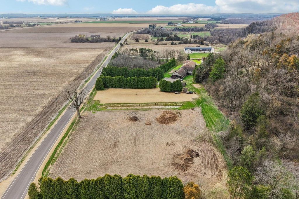 Photo of Lots 9 &amp; 10 Old Bluff TRAIL, Prairie Du Sac, WI 53578 (MLS # 2020812)