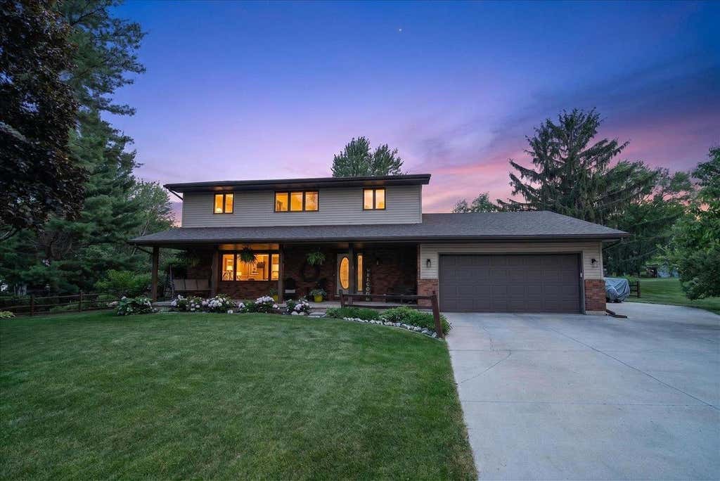 Photo of 6685 Winding WAY, Deforest, WI 53532 (MLS # 2025738)