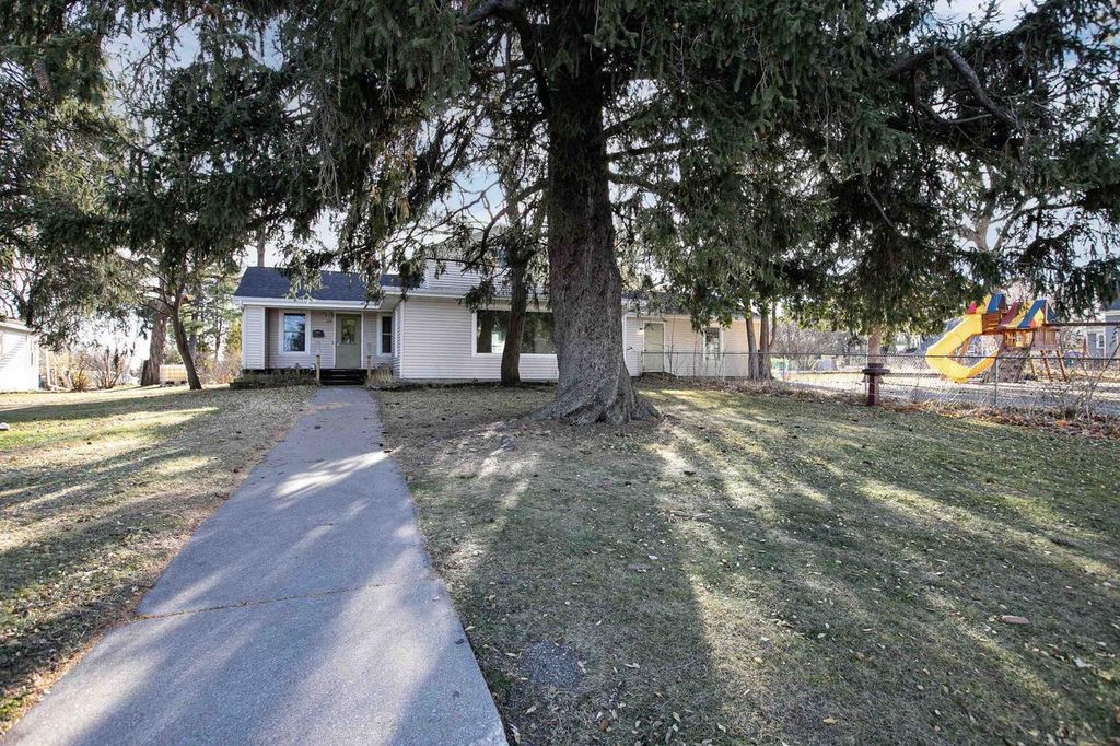 Photo of 224 E Scott STREET, Omro, WI 54963 (MLS # 50318559)