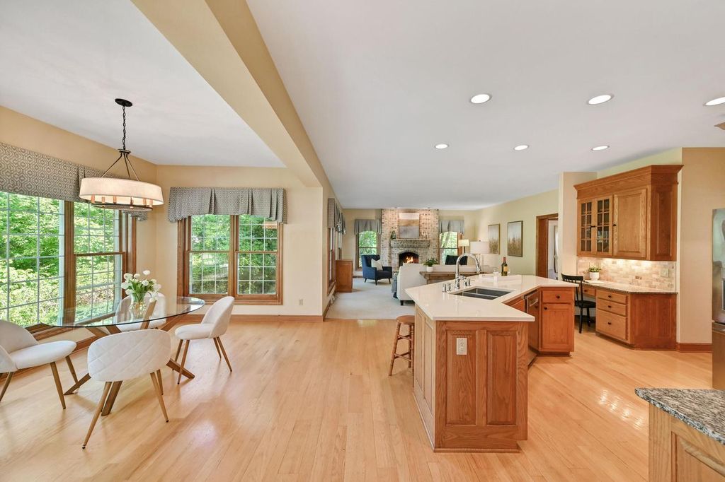 Photo of 3230 Yale COURT, Brookfield, WI 53005 (MLS # 1943589)