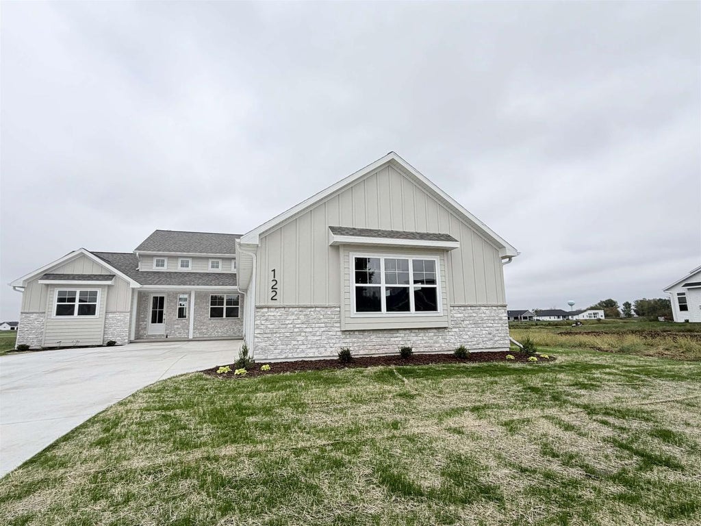 Photo of 122 Beckerae COURT, Wrightstown, WI 54180 (MLS # 50331407)